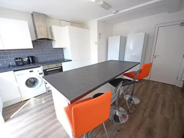 House for rent in Lower Edmonton, Edmonton