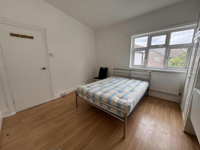 Flat for rent in Cat Hill