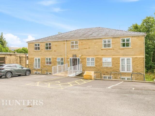 Flat for sale in Burnedge, Greater Manchester