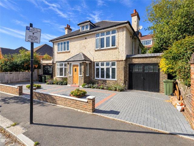Flat for sale in Manor Park, Greater London