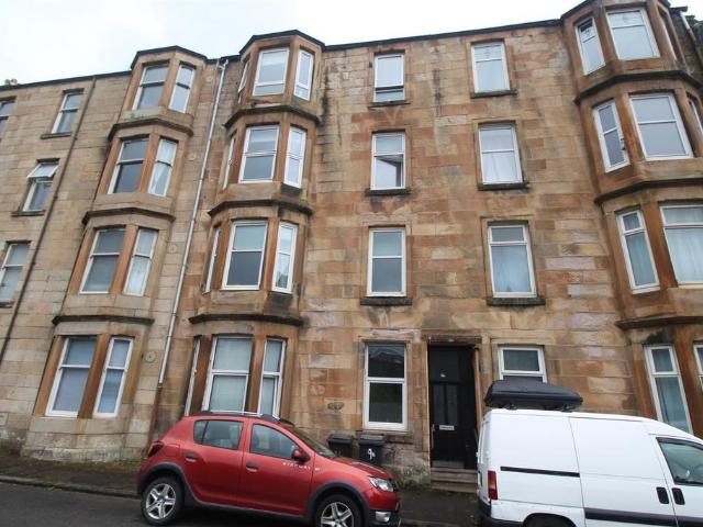 Flat for sale in Port Glasgow, Scotland