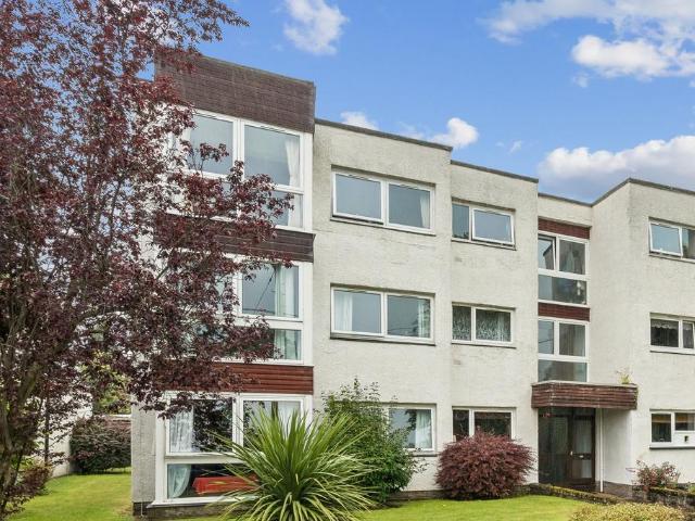 Flat for sale in Doune, Scotland
