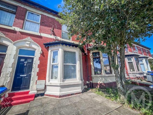 Flat for sale in Blackpool