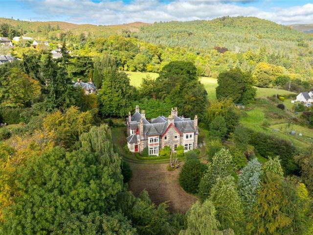 Flat for sale in Strathpeffer, Scotland