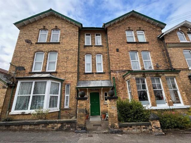 Flat for sale in Falsgrave, Kepwick