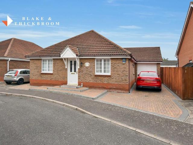 Flat for sale in Dale Hill, Essex