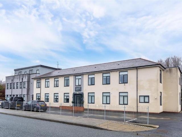 Flat for sale in Meadow Well, North Shields