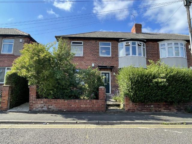 Flat for sale in Heaton, Tyne And Wear