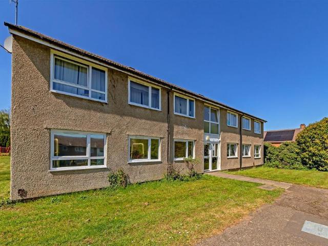 Flat for sale in Nomansland, Five Acres