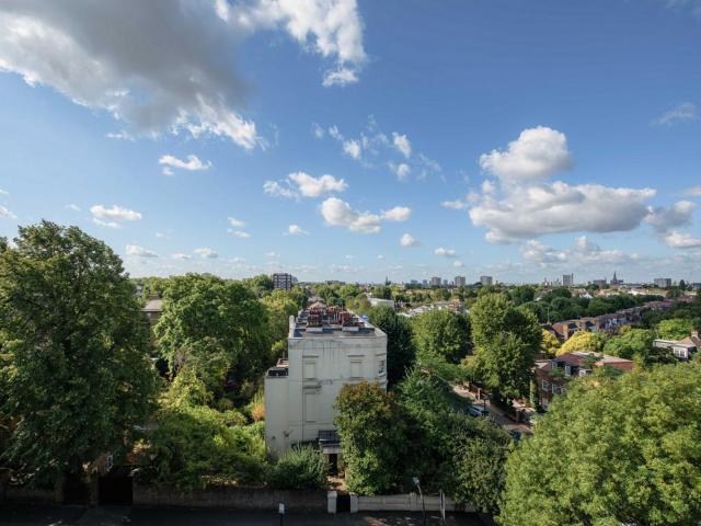 Flat for sale in St. John's Wood, Greater London