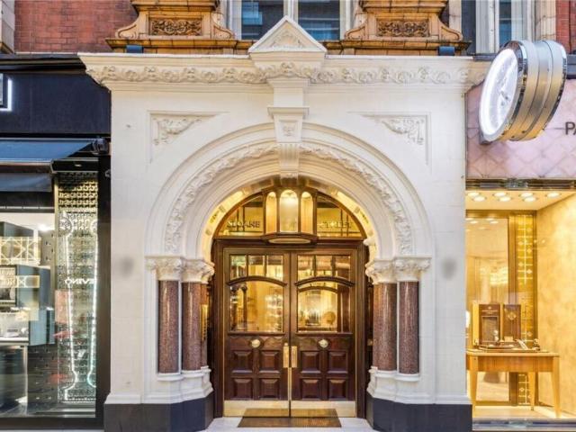 Flat for sale in Chelsea, Greater London