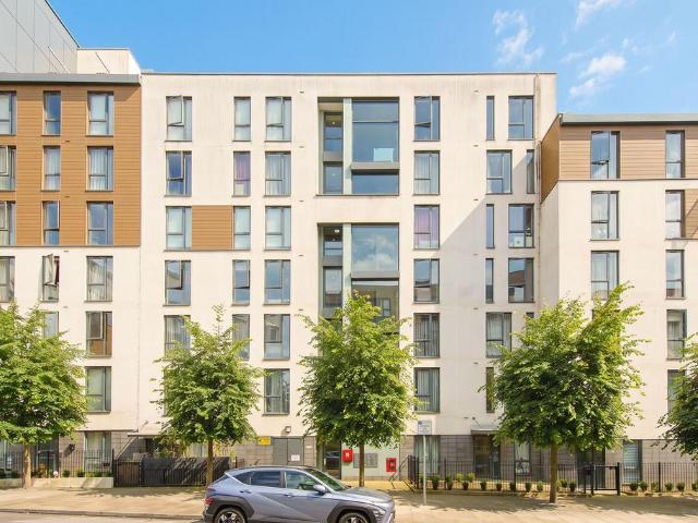 Flat for sale in Colindale, Greater London