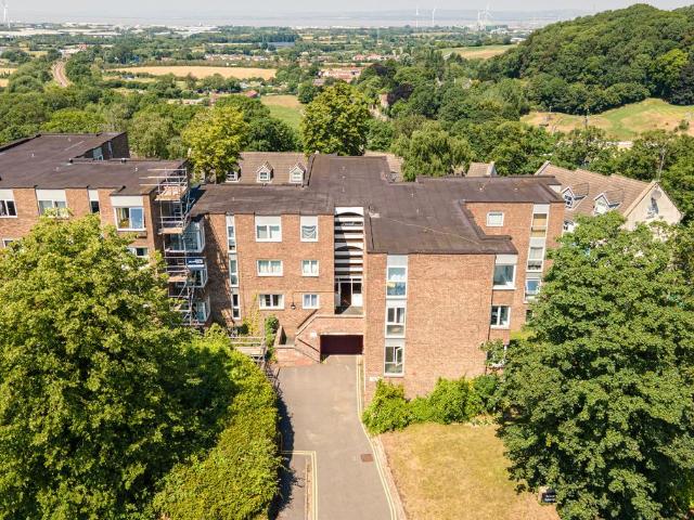 Flat for sale in Feckenham, City Of Bristol