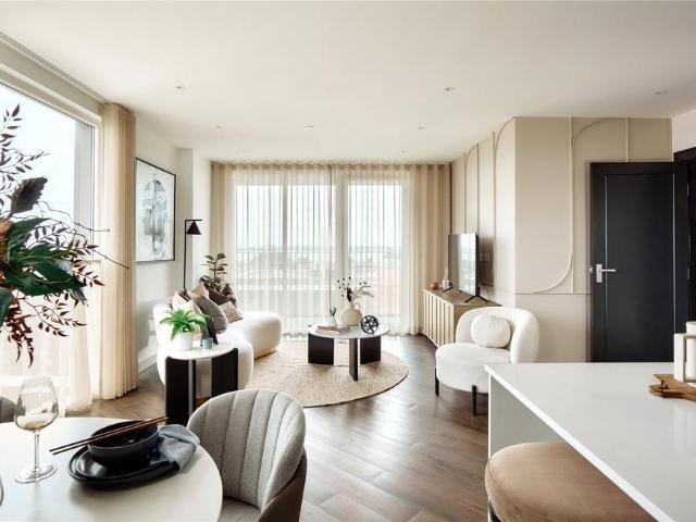 Flat for sale in Birch Green, Lower Halliford