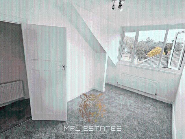 Flat for sale in London Borough of Croydon, Waddon