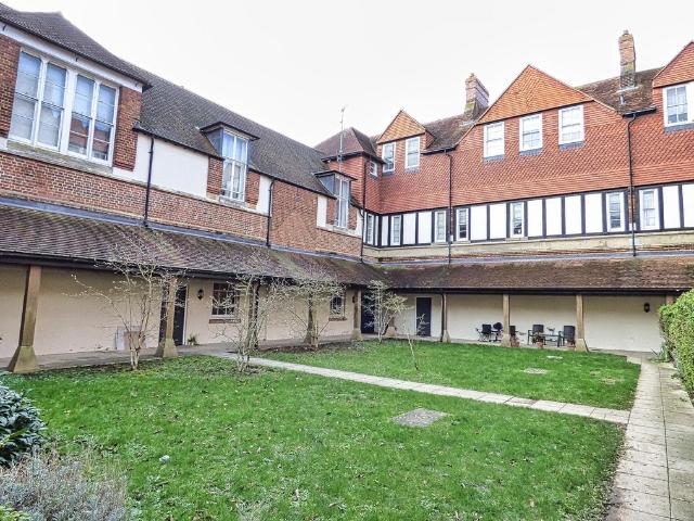 Flat for sale in Belmont, Dromore