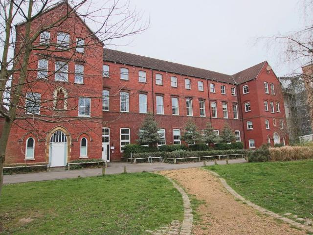 Flat for sale in Banister's Park, Isle Of Man