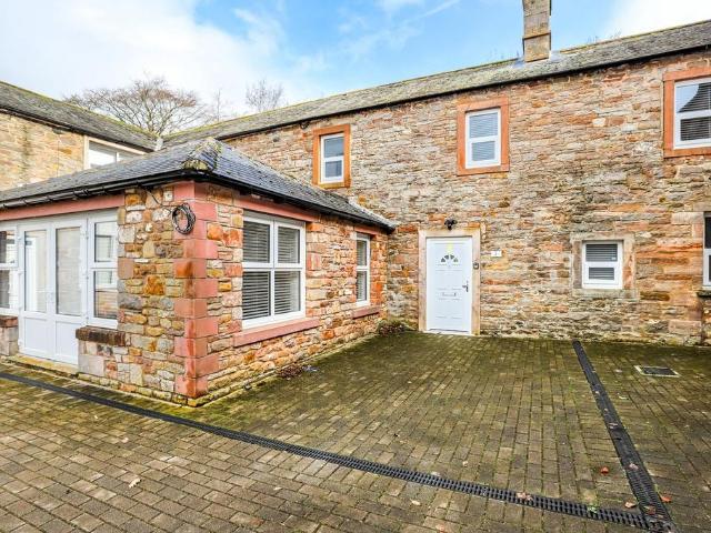 Flat for sale in Bolton