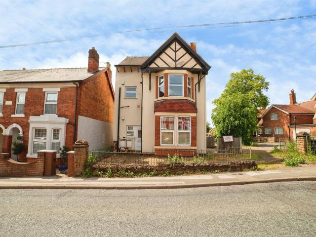 Flat for sale in Eastwood, Attenborough