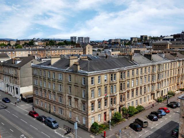 Flat for sale in Sandyford, Scotland