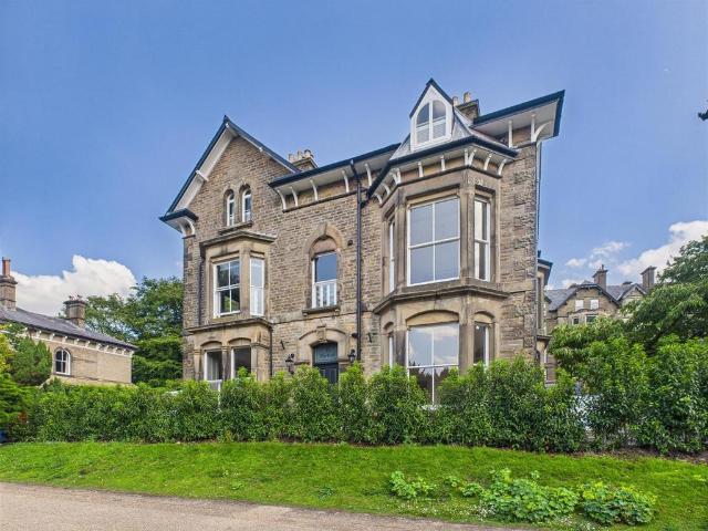 Flat for sale in Charlesworth, East Midlands
