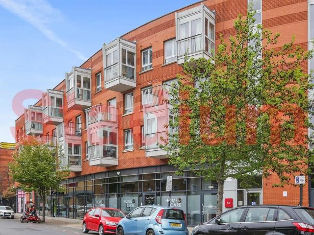 Flat for sale in Holloway, Lower Holloway