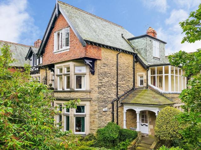 Flat for sale in Low Harrogate, Harrogate
