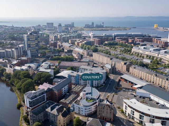 Flat for sale in North Leith, Scotland