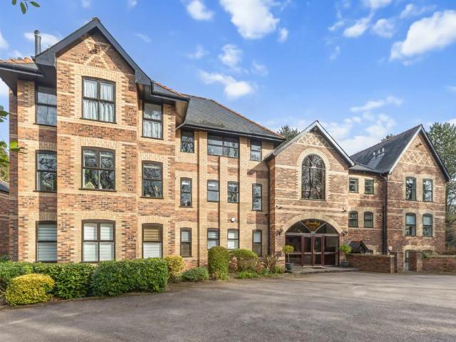 Flat for sale in Oldfield Brow, Trafford Park