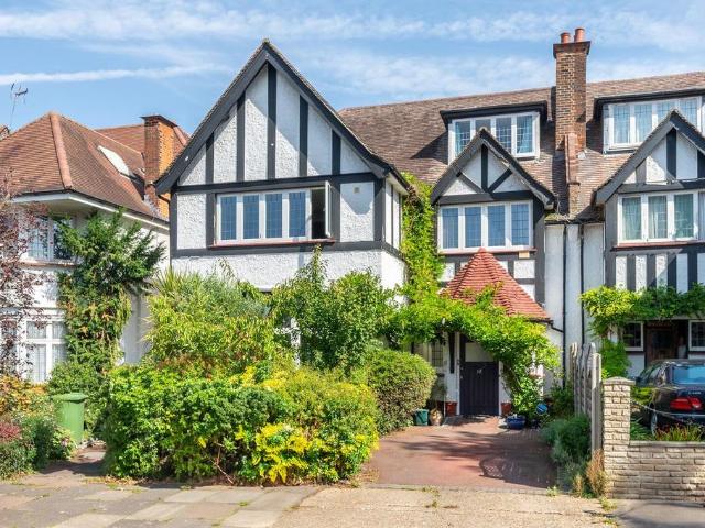 Flat for sale in Mapesbury, Greater London