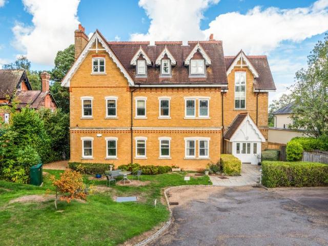 Flat for sale in Royal Tunbridge Wells, Tunbridge Wells