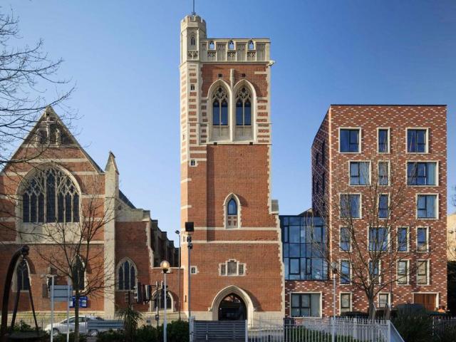 Flat for sale in Hackney Wick, Greater London