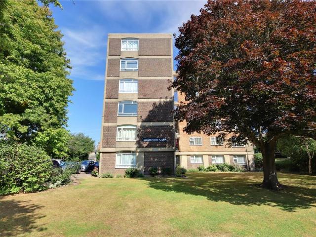 Flat for sale in West Worthing, Worthing