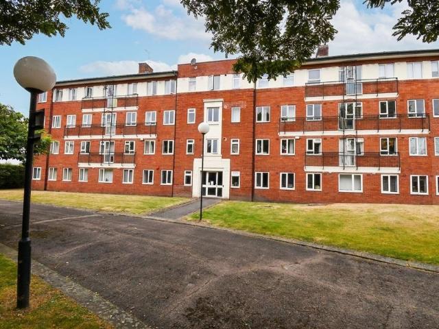 Flat for sale in Salford, Greater Manchester