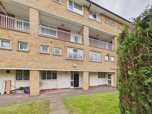 Flat for sale in Selly Oak, West Midlands