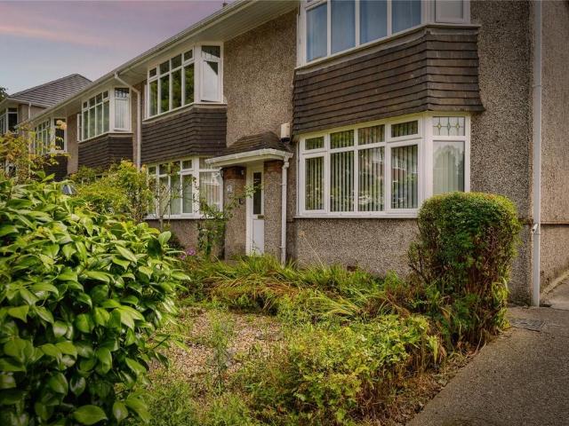 Flat for sale in Nangreaves, Wales