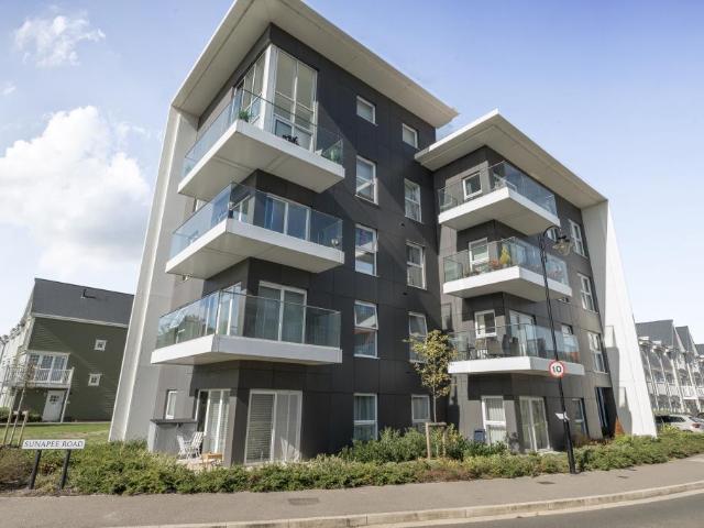 Flat for sale in Reading