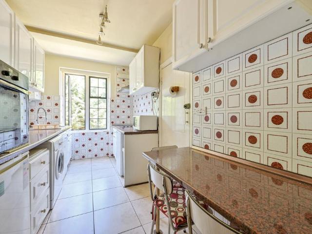 Flat for sale in Putney, Greater London
