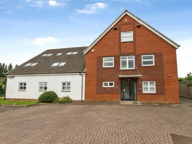 Flat for sale in Polsloe, Watergate