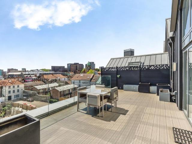 Flat for sale in Old Market, Feckenham