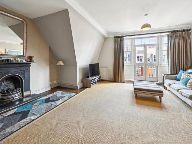 Flat for sale in Westminster, Victoria