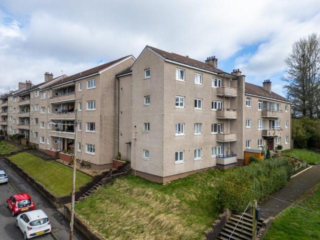 Flat for sale in Orchard Park, Giffnock