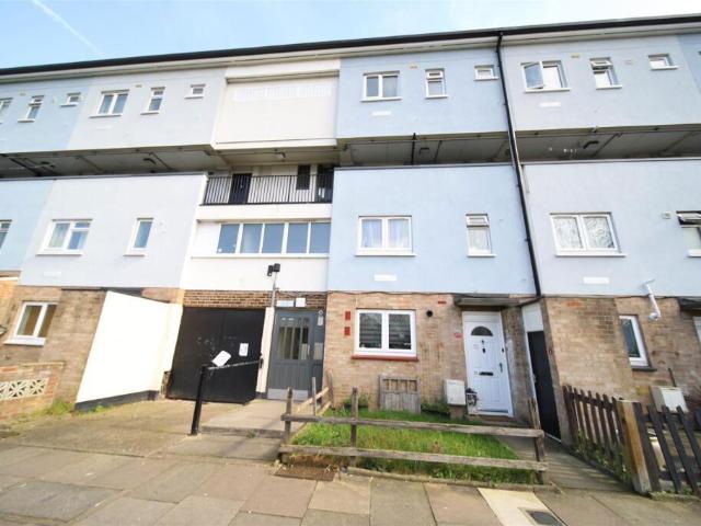 Flat for sale in Greater London