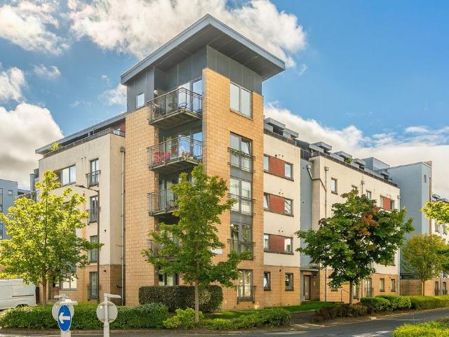 Flat for sale in East Pilton, Scotland