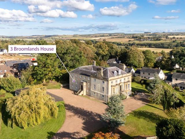 Flat for sale in Wooden Mill, Kelso