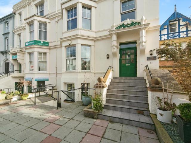 Flat for sale in Llandudno, Wales