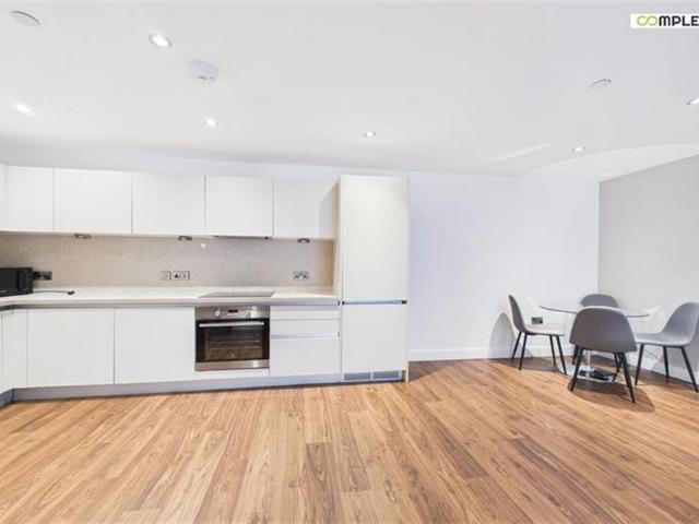 Flat for sale in City Centre, Georgia