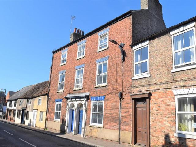 Flat for sale in Ripon, North Yorkshire