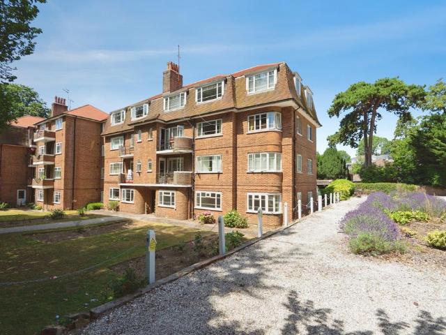 Flat for sale in Brighton & Hove