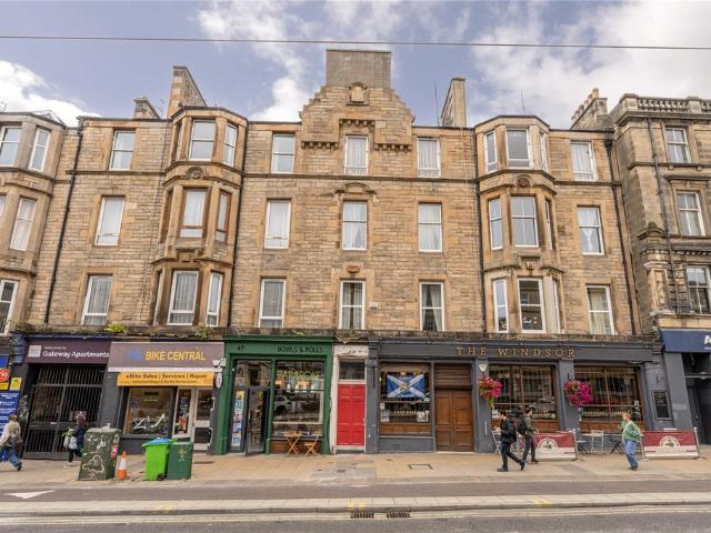 Flat for sale in Hillside, Leith